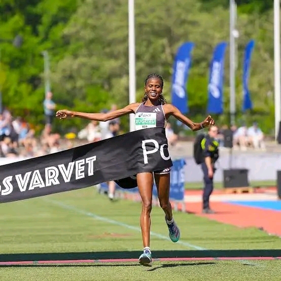 jelimo-shines-as-kenya-dominates-prague-marathon